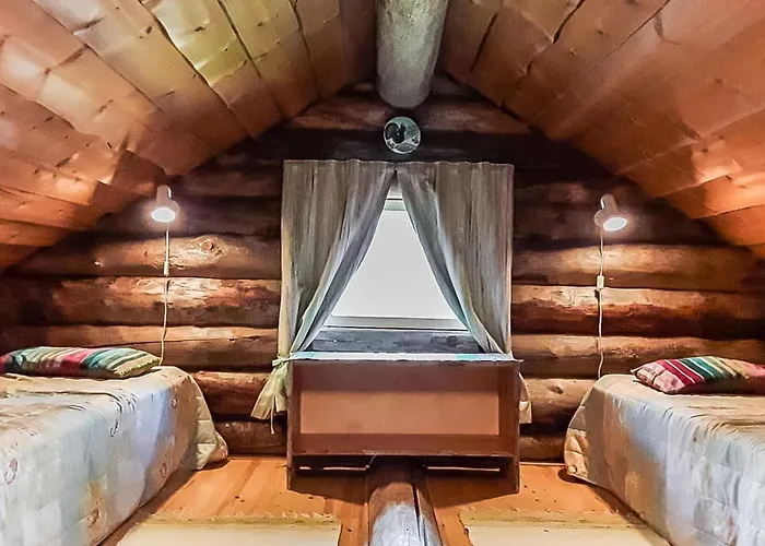 Honkapirtti- Vuotunki By Interhome